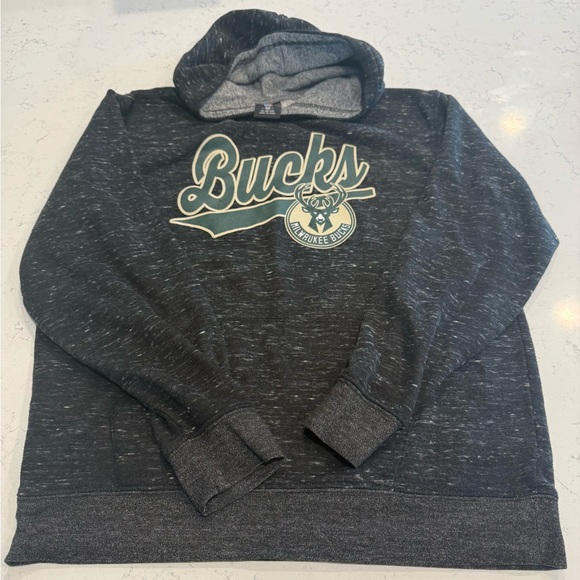 Milwaukee Bucks Graphic hoddie - Picture 1 of 4